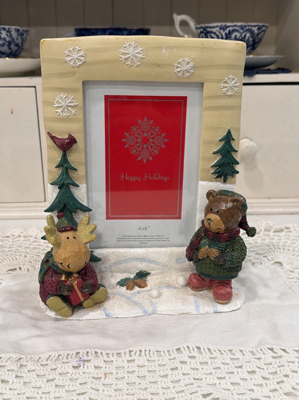 Kohl's Cream Holiday Resin Frame with Moose & Bear